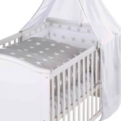 Roba Kids Lits Bébé Lit évolutif Little Star En Bois Blanc Réglable En Hauteur Matelas Et -Lits bébé Soldes lit evolutif little star en bois blanc reglable en hauteur matelas et 1